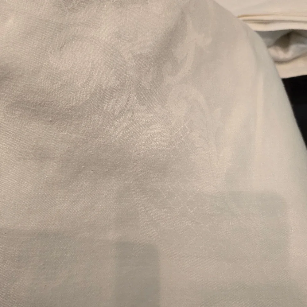 Vintage White Damask Floral Tablecloth Lot 4 Pieces‎ Various Sizes Rectangular